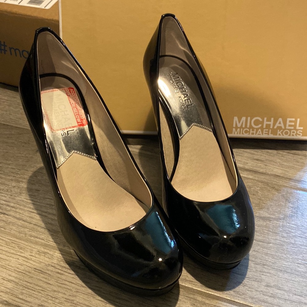 Michael Kors heels in patent black